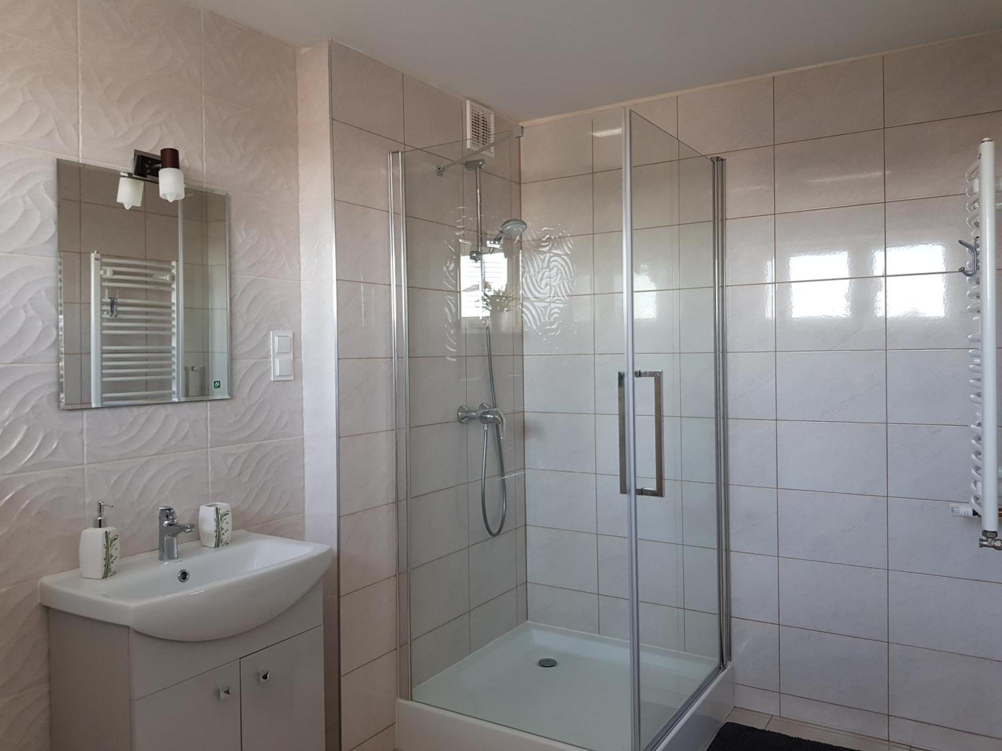 Malinowa 36 Apartamenty Chojnice Oda fotoğraf