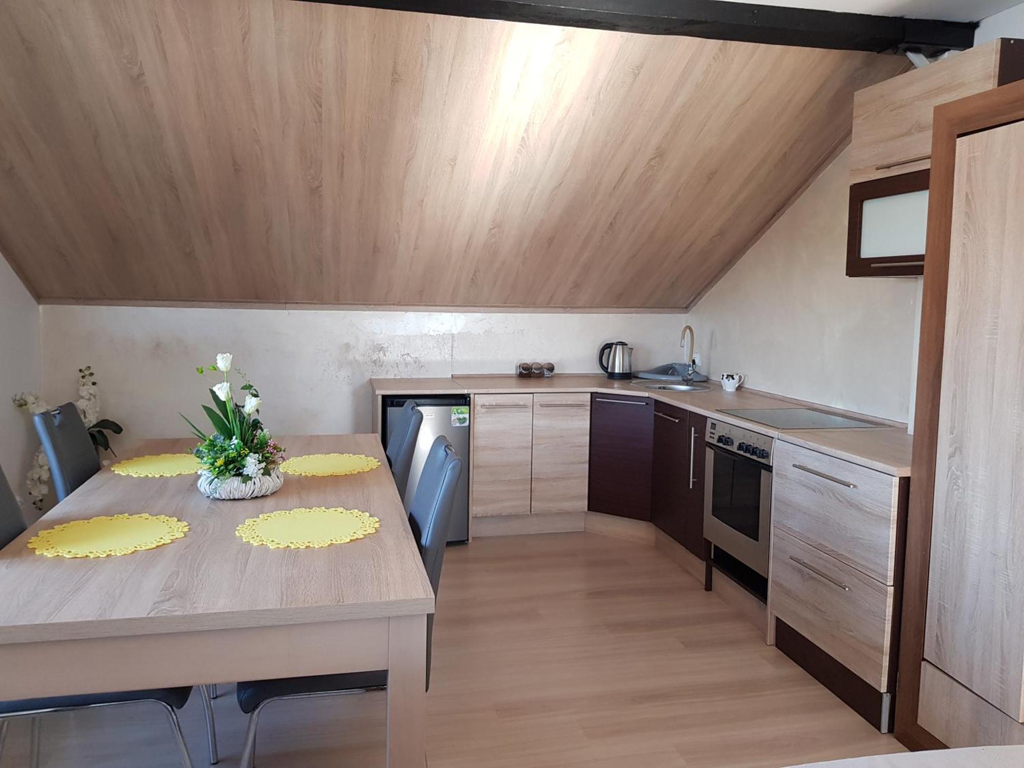 Malinowa 36 Apartamenty Chojnice Oda fotoğraf
